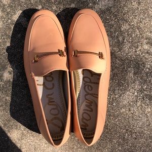 Loafer shoes